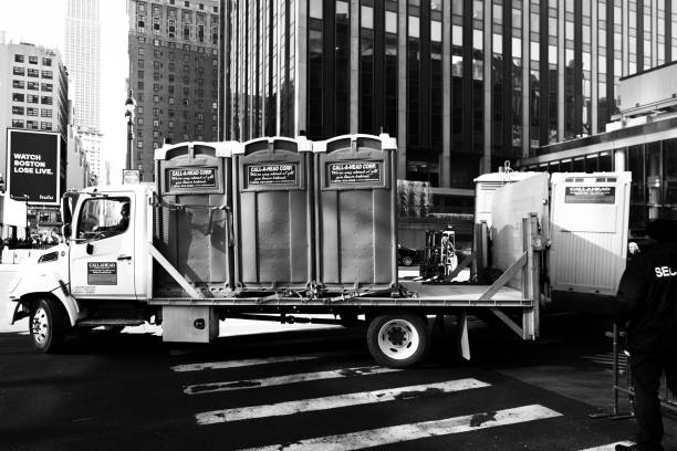 Portable Toilet Options We Offer in Lake Kiowa, TX